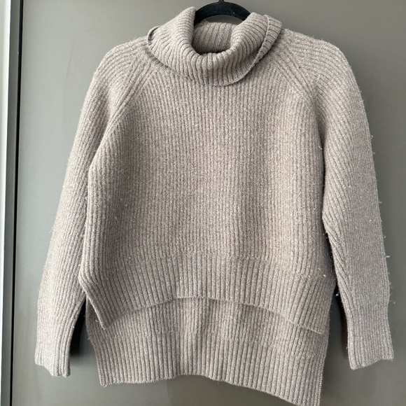 Aritzia Brown Chunky Knit Turtle Neck Sweater - Picture 1 of 6